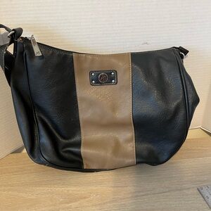 Elegant Black and Tan Shoulder Bag